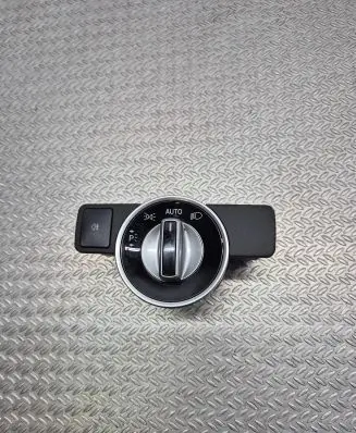 Mercedes-Benz A W176 Light switch A2129050551 10091531