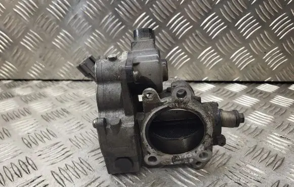 Toyota Corolla E120 E130 Throttle valve