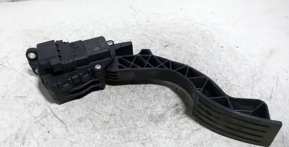 Mazda 3 I Accelerator throttle pedal 4M519F836AH