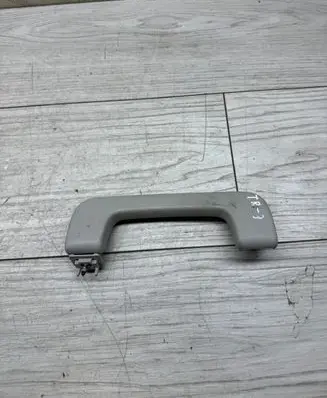 Audi A3 S3 A3 Sportback 8P Front interior roof grab handle 8P0857607M