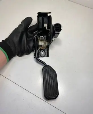 Toyota Corolla Verso AR10 Accelerator throttle pedal 8928152011