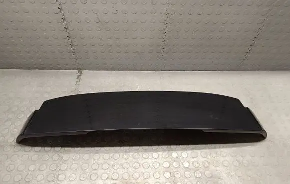 Tailgate/trunk spoiler