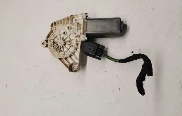 Mercedes-Benz S AMG W222 Front door window regulator motor A2079061300