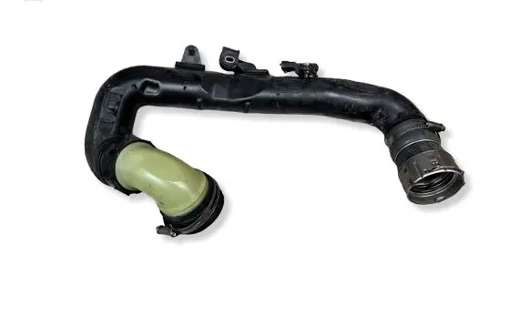 Jaguar F-Pace Intercooler hose/pipe M8A26F073AC