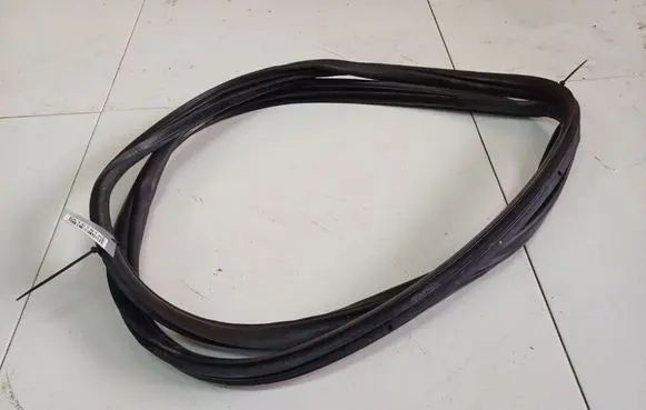 Honda Jazz Rubber seal front coupe door 