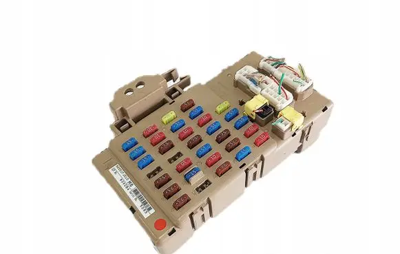 Subaru XV I Fuse module 82201FJ210