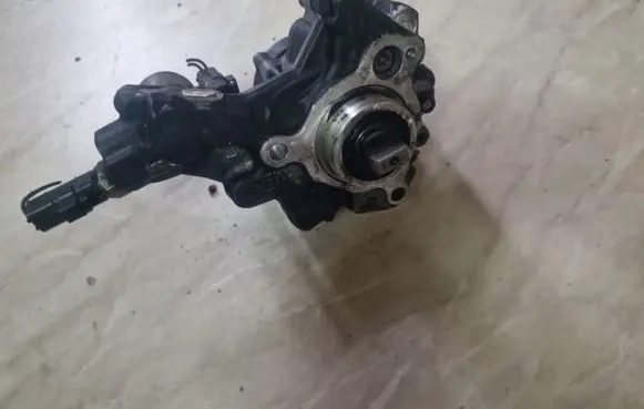 Citroen C5 Fuel injection high pressure pump 9656391680