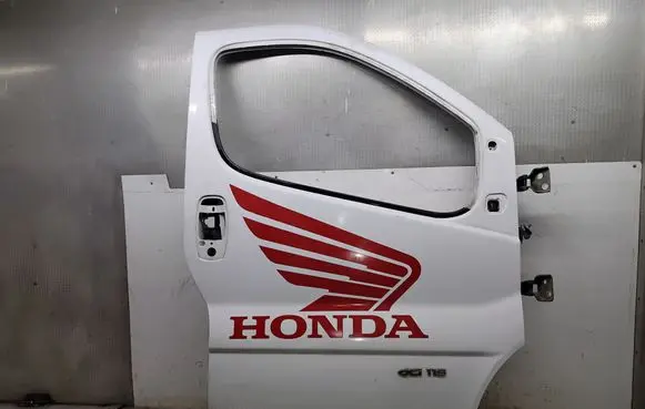 Nissan Primastar Front door