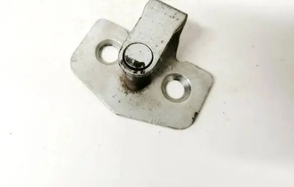 Opel Astra G Front door lock loop/hook striker 