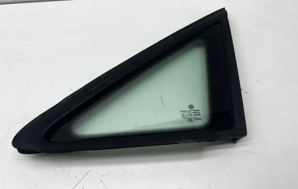 Volkswagen Touran II Front triangle window/glass 1T0845411