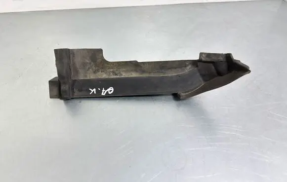 Audi Q7 4M Fender end trim 4M0821169C