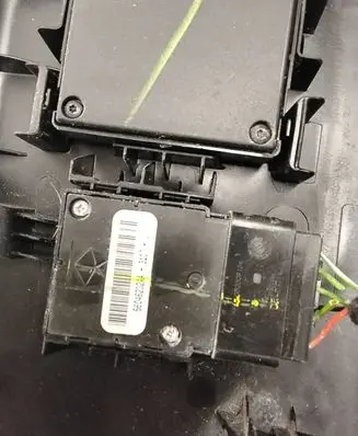 Chrysler Pacifica Front door seat control surround trim 163730 000249791 101994C00KK