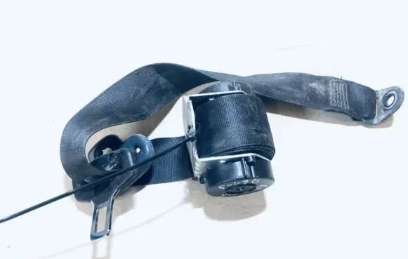 Mitsubishi Colt Rear seatbelt mn108299 604142800