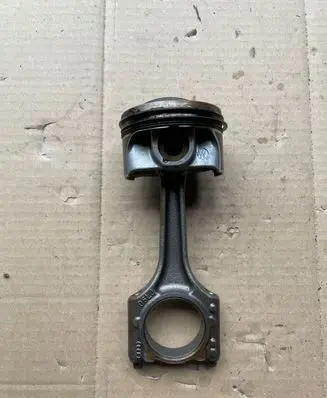 Audi Q2 - Piston with connecting rod 06LJ