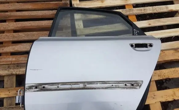 Rear door
