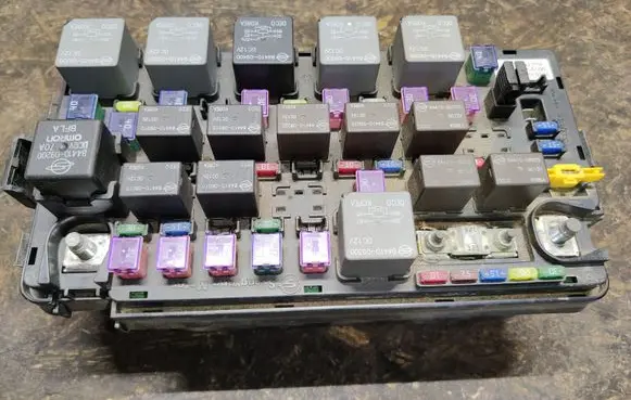 SsangYong Actyon sports II Fuse module 06J02M AK6188