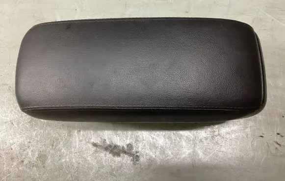 Toyota Avensis T250 Armrest