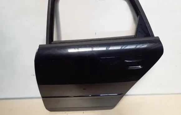 Audi A4 S4 B7 8E 8H Rear door