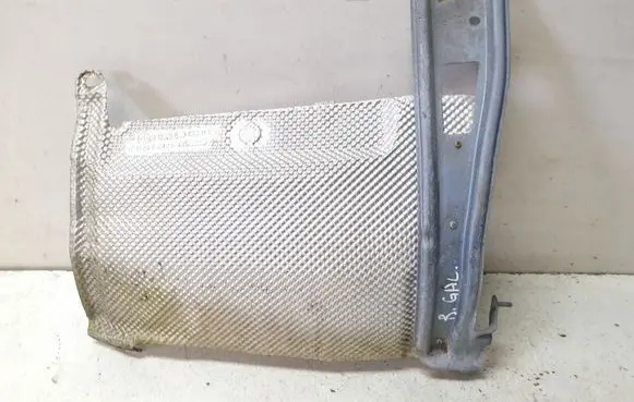 Mercedes-Benz C W204 Exhaust heat shield A2046800222