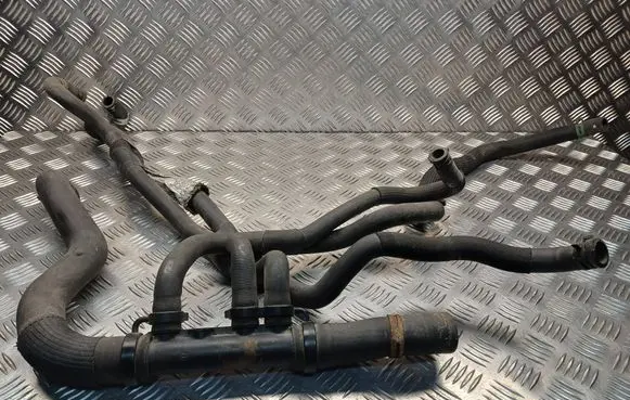 Renault Laguna III Engine coolant pipe/hose 1800413515