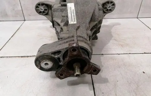 Mercedes-Benz ML W164 Rear differential/diff mount bracket A1643501414