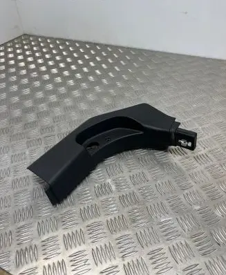Foot area side trim