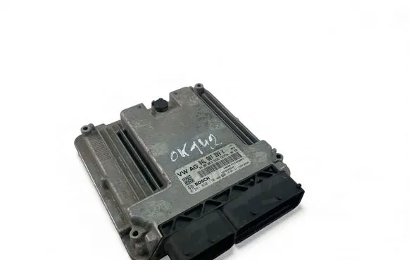 Volkswagen Tiguan Engine control unit/module ECU 04L907309K 0281030170