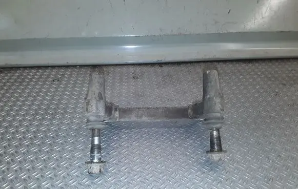 Mitsubishi Outlander Brake caliper pad carrier rear 