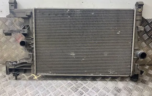 Opel Astra J Coolant radiator 13267655