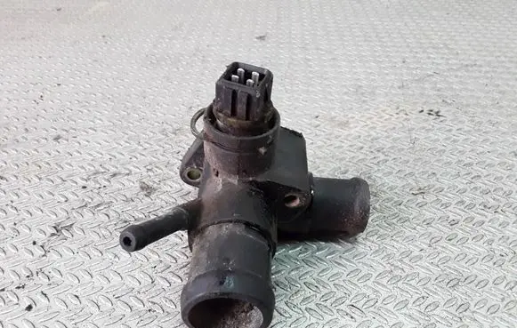 Ford Galaxy Engine coolant pipe/hose 028121132A