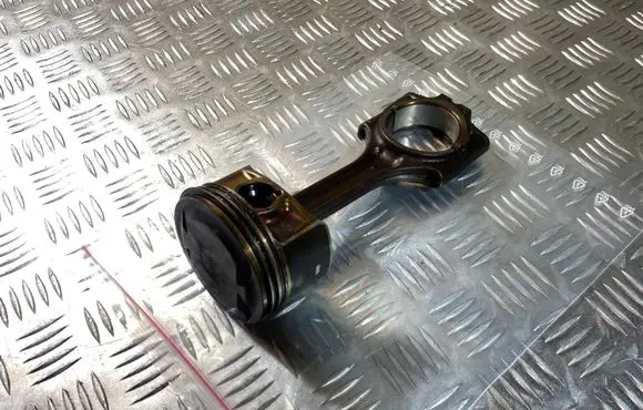 Volvo S80 Piston with connecting rod