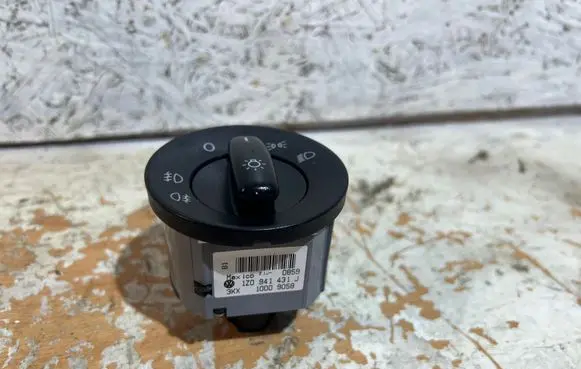 Skoda Octavia Mk2 (1Z) Light switch 1Z0941431J