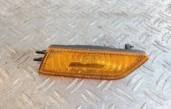 Porsche Macan (95B) Front fender indicator light 95B945119