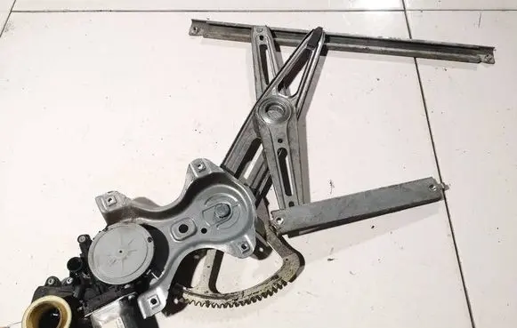 Toyota Yaris Sliding door window regulator with motor 