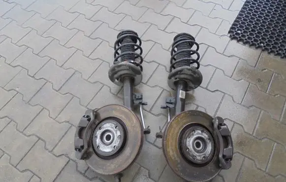 Renault Megane III Front wheel hub MCPERSON