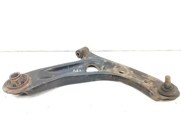 Toyota Aygo AB10 Front lower control arm/wishbone Ac1r284e