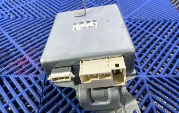 Toyota Prius (XW30) Power steering control unit/module 8965047270