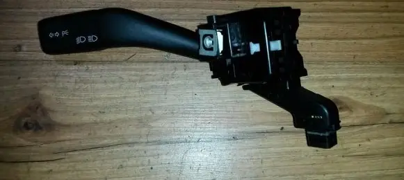 Volkswagen Golf V Indicator stalk anp80h012b 1k0953513