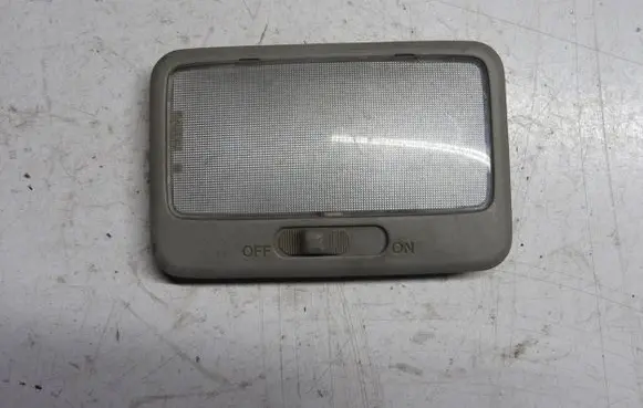 Honda CR-V Front door interior light 