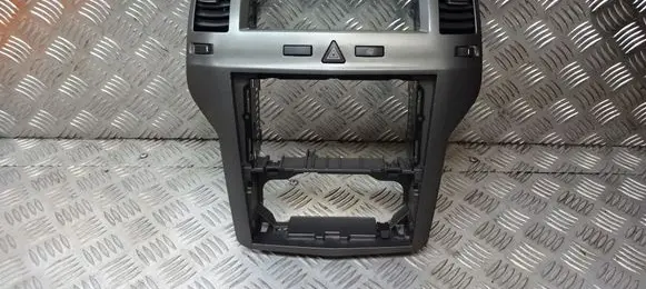 Opel Zafira B Radio/GPS head unit trim 13100106XF