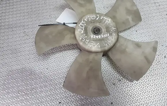 Toyota Avensis Verso Electric radiator cooling fan 1636323030 1680003550