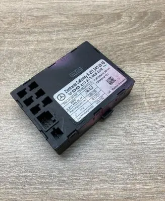 Mercedes-Benz E W211 Gateway control module A2115402945 213005008
