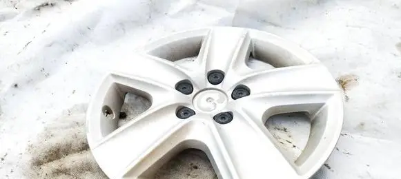 Volkswagen Golf Plus R15 wheel hub/cap/trim 5K0601147