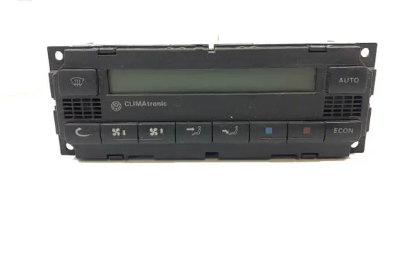 Volkswagen Golf IV Climate control unit