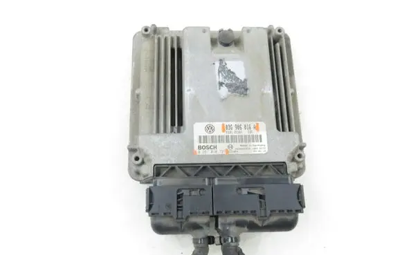 Volkswagen Touran I Engine control unit/module 0281010731 03G906016A