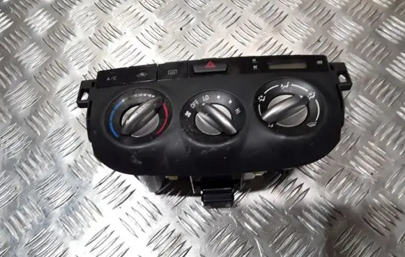 Toyota RAV 4 (XA20) Climate control unit 5590042230 4559112050