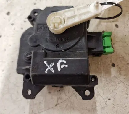 Jaguar XF X250 Air flap motor/actuator 0638000840