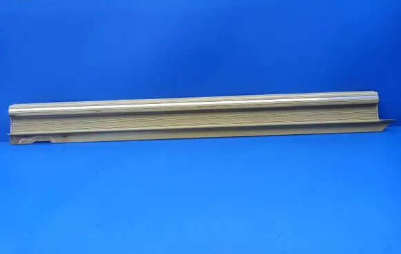 Mercedes-Benz 380 560SEC C126 Side skirt front trim 