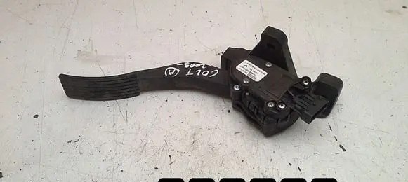 Mitsubishi Colt Accelerator throttle pedal 6PV00886601