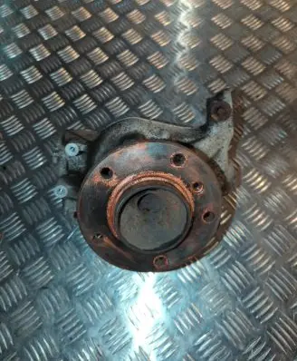 BMW 1 E81 E87 Front wheel hub 6764444 12201210 322047644
